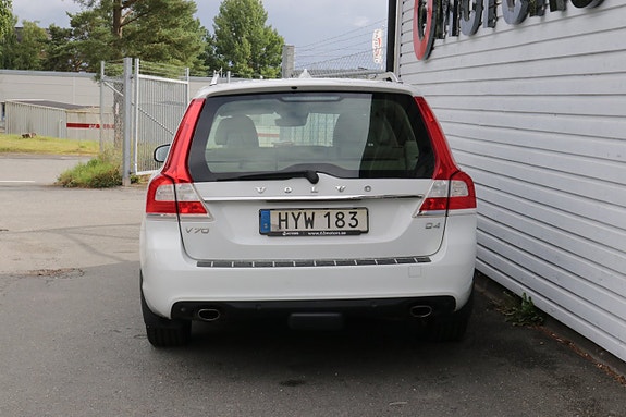 Volvo V70 17 of 22