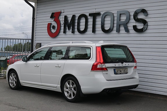 Volvo V70 16 of 22