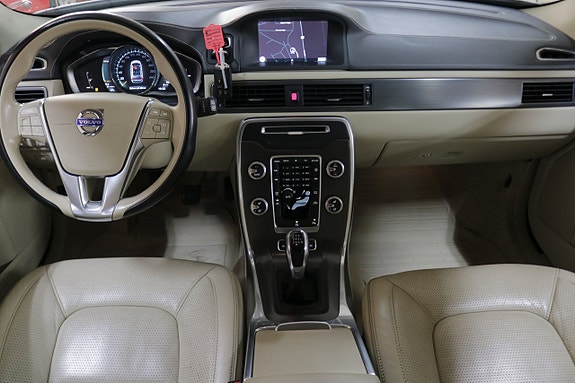 Volvo V70 10 of 22