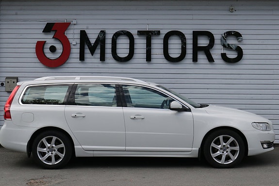 Volvo V70 4 of 5