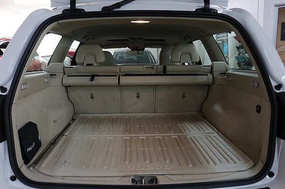 Volvo V70 19 of 22