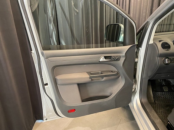 Volkswagen Caddy 15 of 30