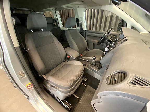 Volkswagen Caddy 8 of 30