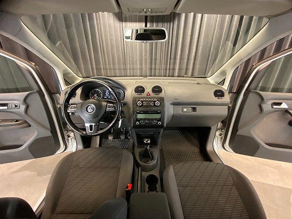 Volkswagen Caddy 26 of 30