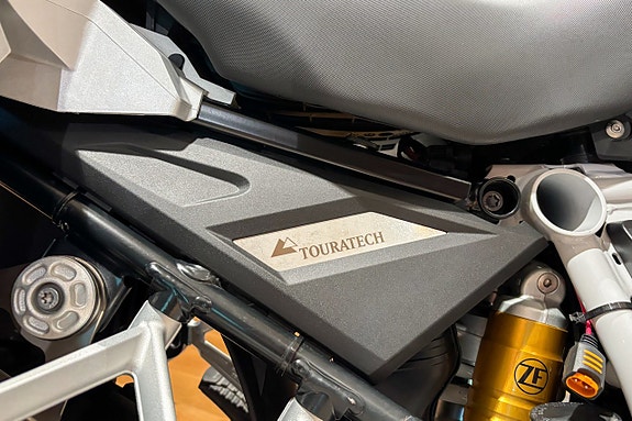 BMW R 1250 GS |Akrapovic|Touratech|Motorbågar|Navi|Nyservad|SE SPEC| 9 of 17