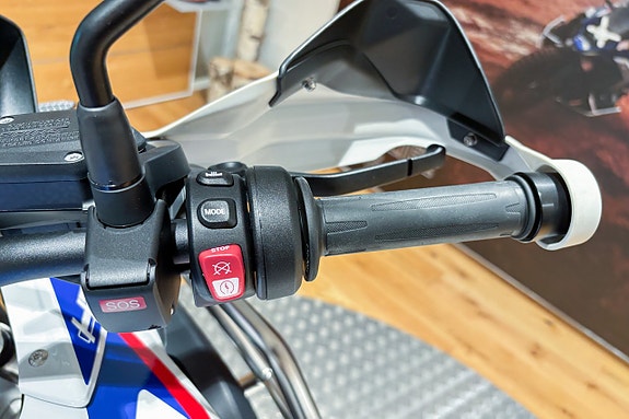 BMW R 1250 GS |Akrapovic|Touratech|Motorbågar|Navi|Nyservad|SE SPEC| 17 of 17