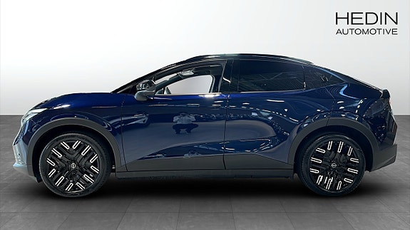 Nissan Leaf 3 of 5