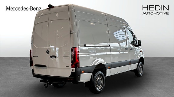 Mercedes-Benz Sprinter 319 2 of 9