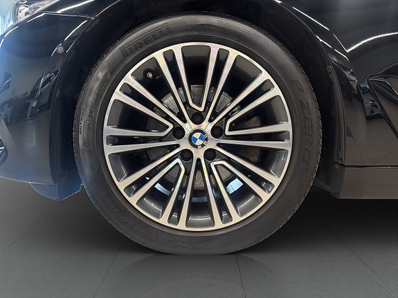 BMW 520d 8 of 25