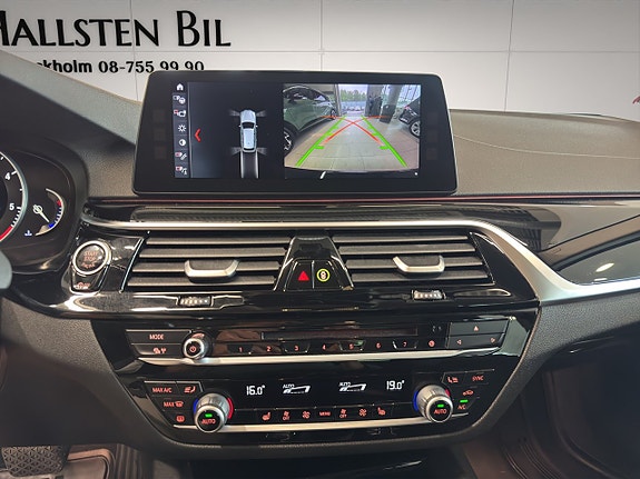 BMW 520d 19 of 25