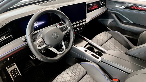 Volkswagen Passat 7 of 14
