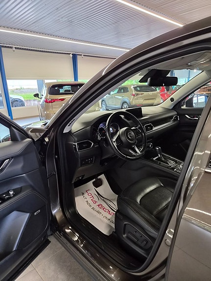 Mazda CX-5 8 of 13