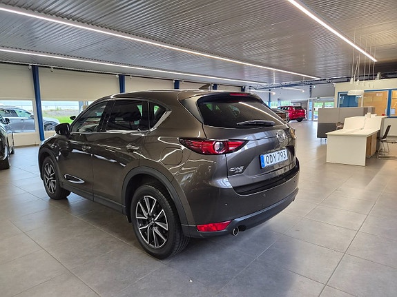 Mazda CX-5 3 of 5