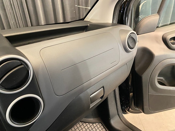 Citroen Berlingo 21 of 30