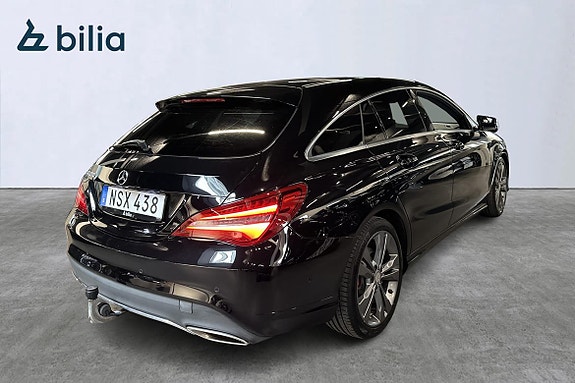 Mercedes-Benz CLA200 4 of 5