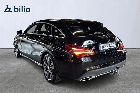 Mercedes-Benz CLA200 3 of 5