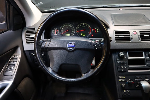 Volvo XC90 17 of 25