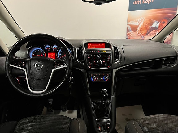 Opel Zafira Tourer 15 of 26