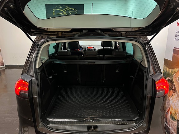 Opel Zafira Tourer 26 of 26