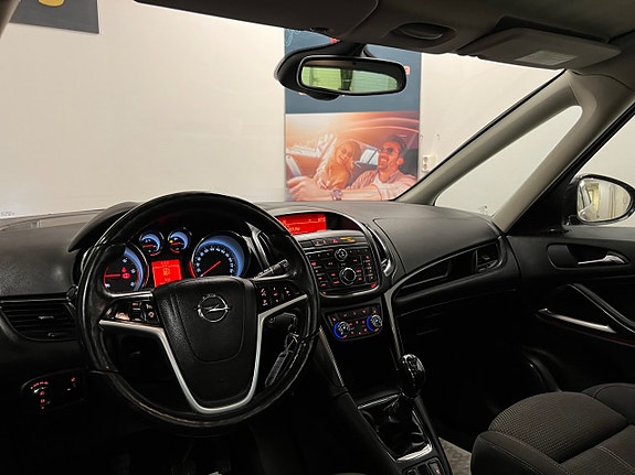 Opel Zafira Tourer 16 of 26