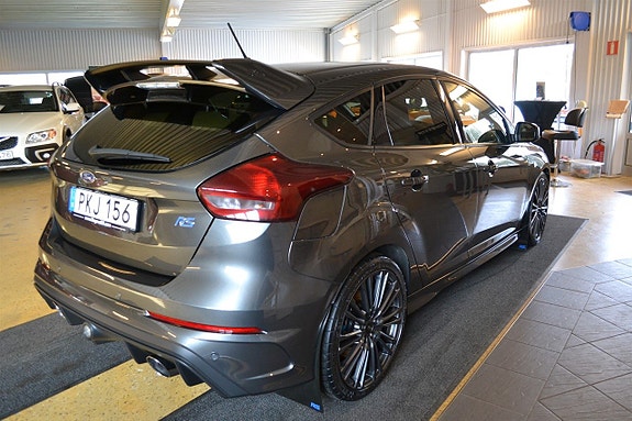 Ford Focus 3 of 5
