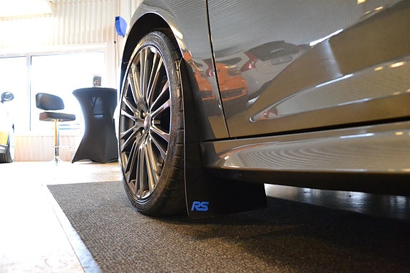 Ford Focus 17 of 19