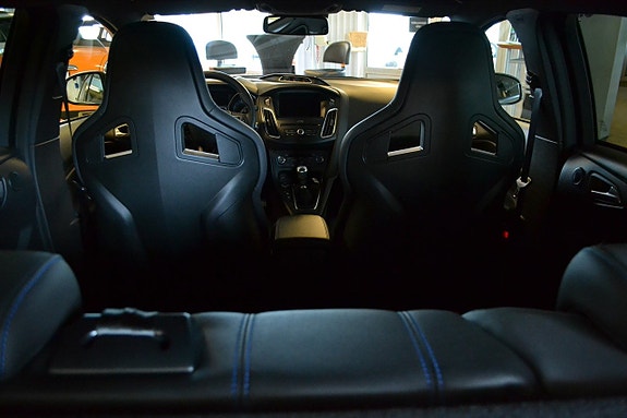 Ford Focus 8 of 19