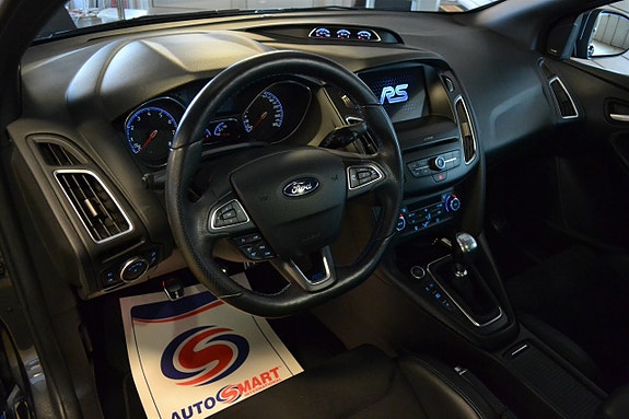 Ford Focus 9 of 19