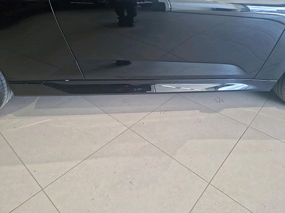 MINI Cooper SE 16 of 16