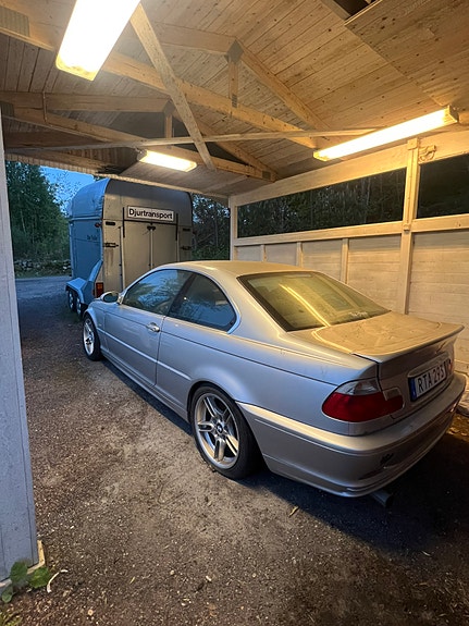BMW 330Ci 3 of 4