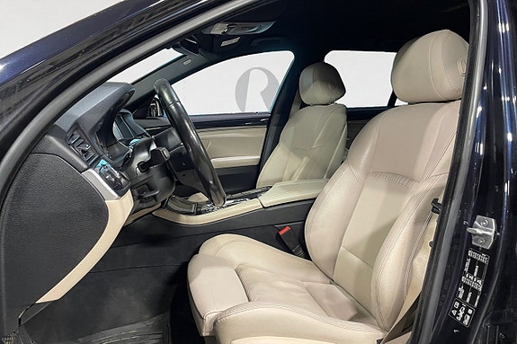 BMW 520d 3 of 5