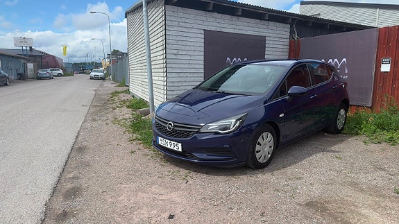 Opel Astra 2 of 14