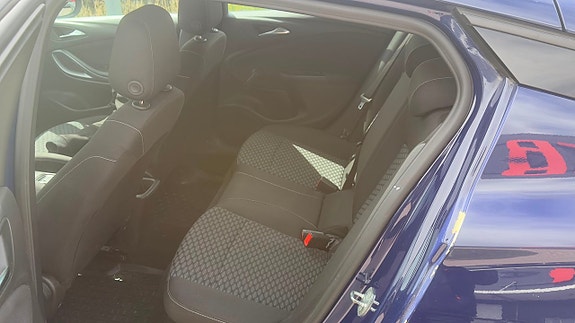 Opel Astra 11 of 14