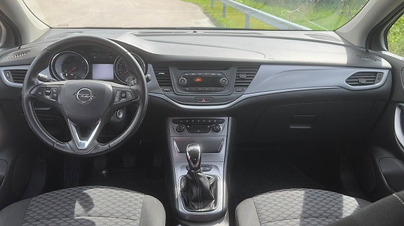 Opel Astra 10 of 14