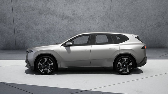 BMW iX3 3 of 5