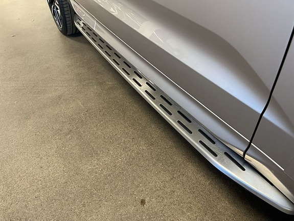Volvo XC60 11 of 17