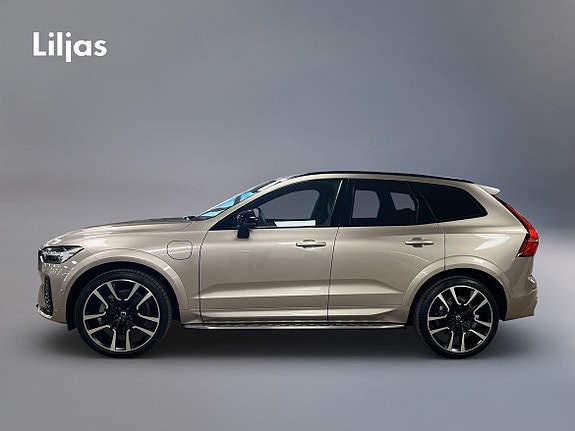 Volvo XC60 3 of 5