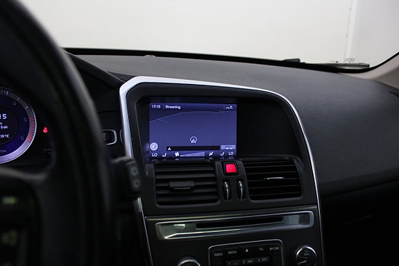 Volvo XC60 18 of 24