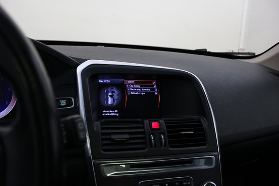 Volvo XC60 21 of 24