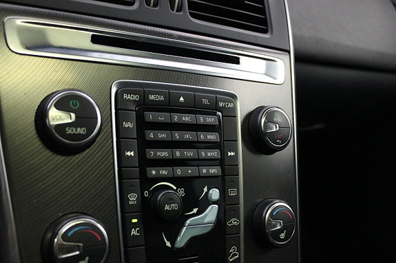 Volvo XC60 23 of 24