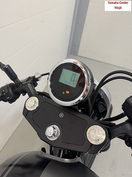 Yamaha XV950CR "Bolt" ABS *Nyservad* 7 of 9