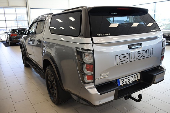 Isuzu Pickup 7 of 21