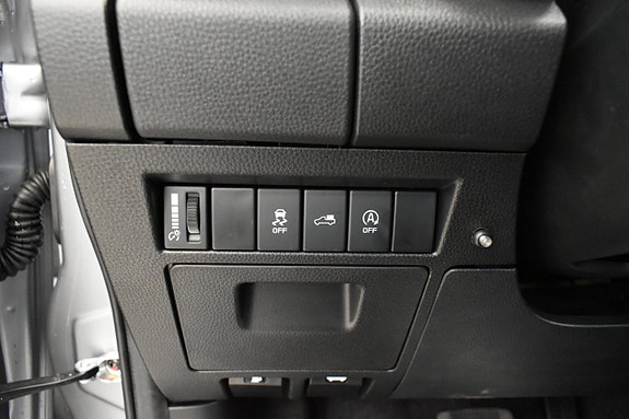Isuzu Pickup 14 of 21