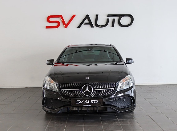 Mercedes-Benz A180 2 of 5