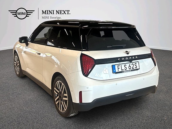 MINI Cooper E 5 of 5