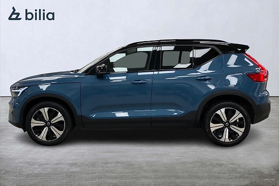 Volvo XC40 3 of 5