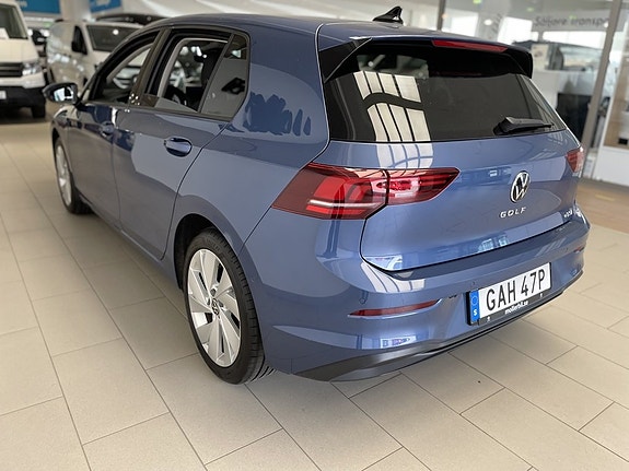 Volkswagen Golf VIII 8 of 18