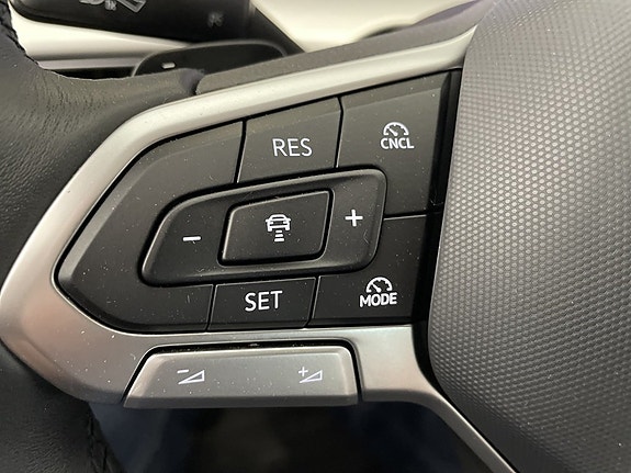 Volkswagen Golf VIII 13 of 18