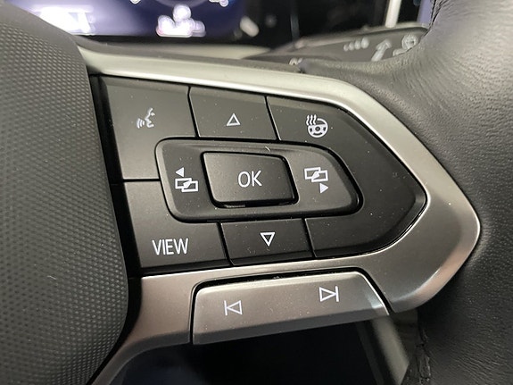 Volkswagen Golf VIII 14 of 18