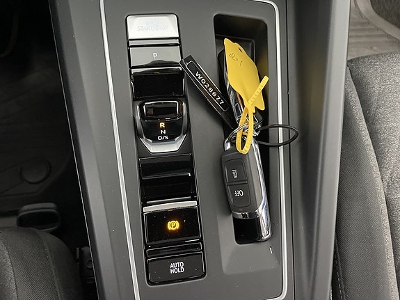 Volkswagen Golf VIII 18 of 18
